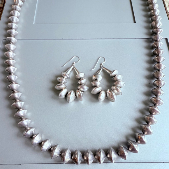 Native American Navajo Saucer Bead Handmade Sterling Silver Necklace Earring Set - Picture 1 of 12
